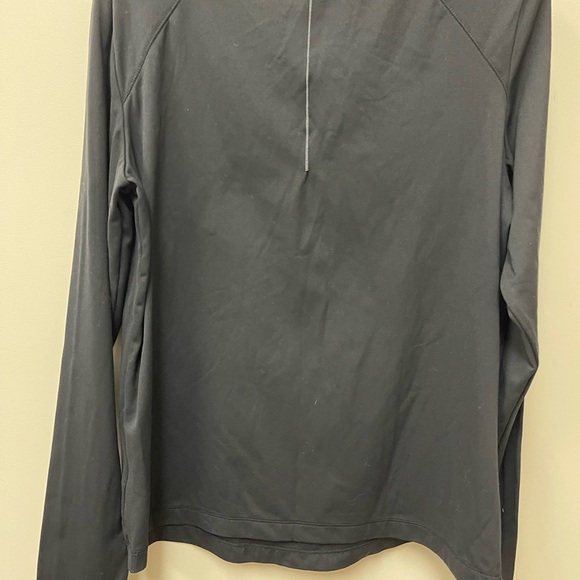 Mondetta Performance Black Top Base Layer for cold weather - Picture 5 of 7